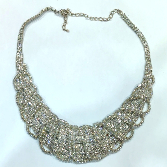 Necklace - Picture 1 of 2